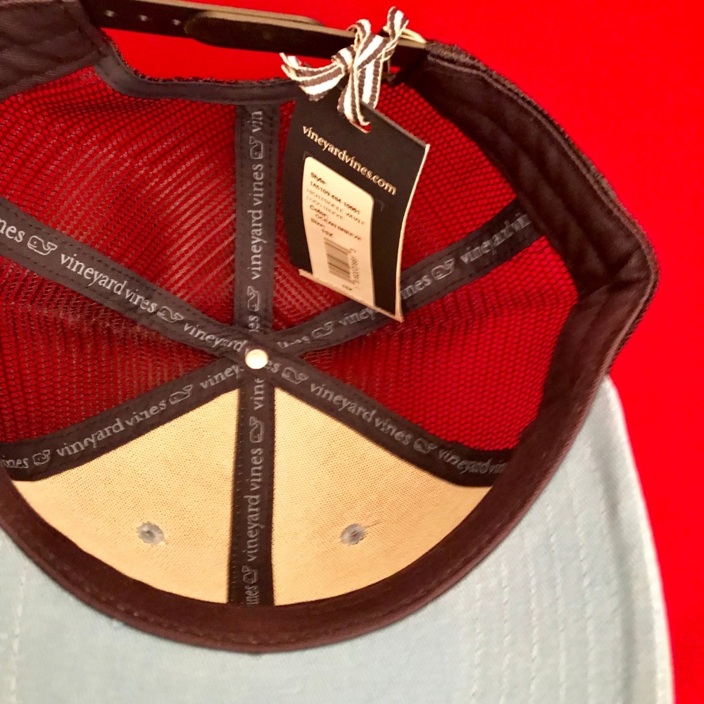 Vineyard Vines High Profile Whale Logo Trucker Hat - Picture 3 of 3